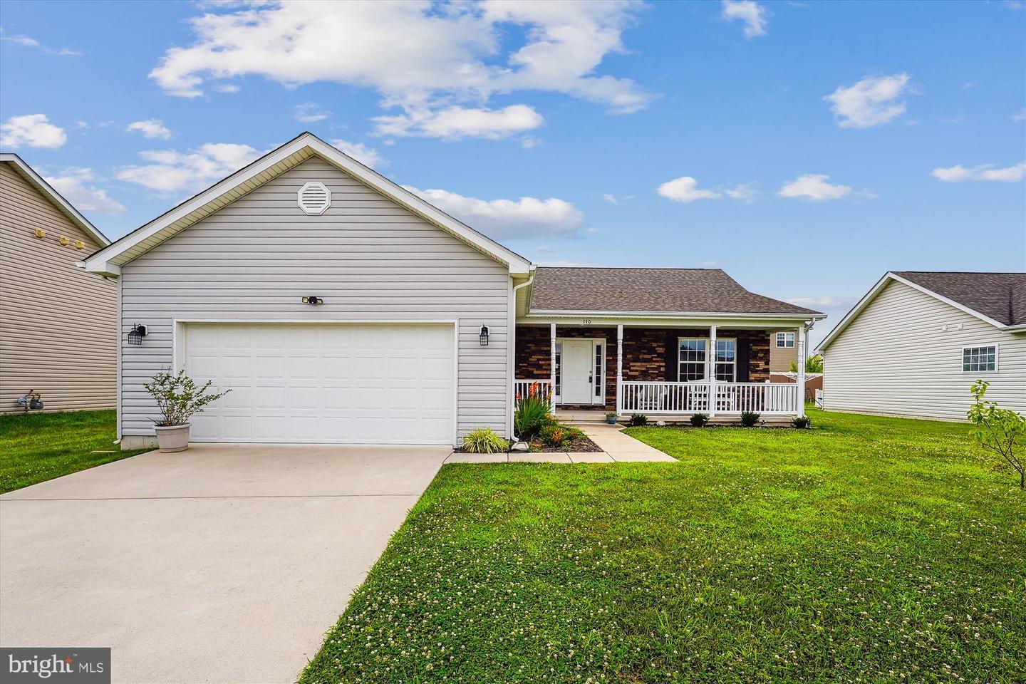 Property Photo: 110 Jabez Drive WV 25405