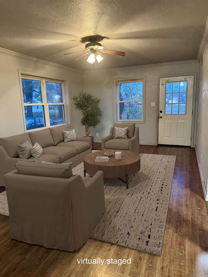 Property Photo: 215 Pine Street AR 72401