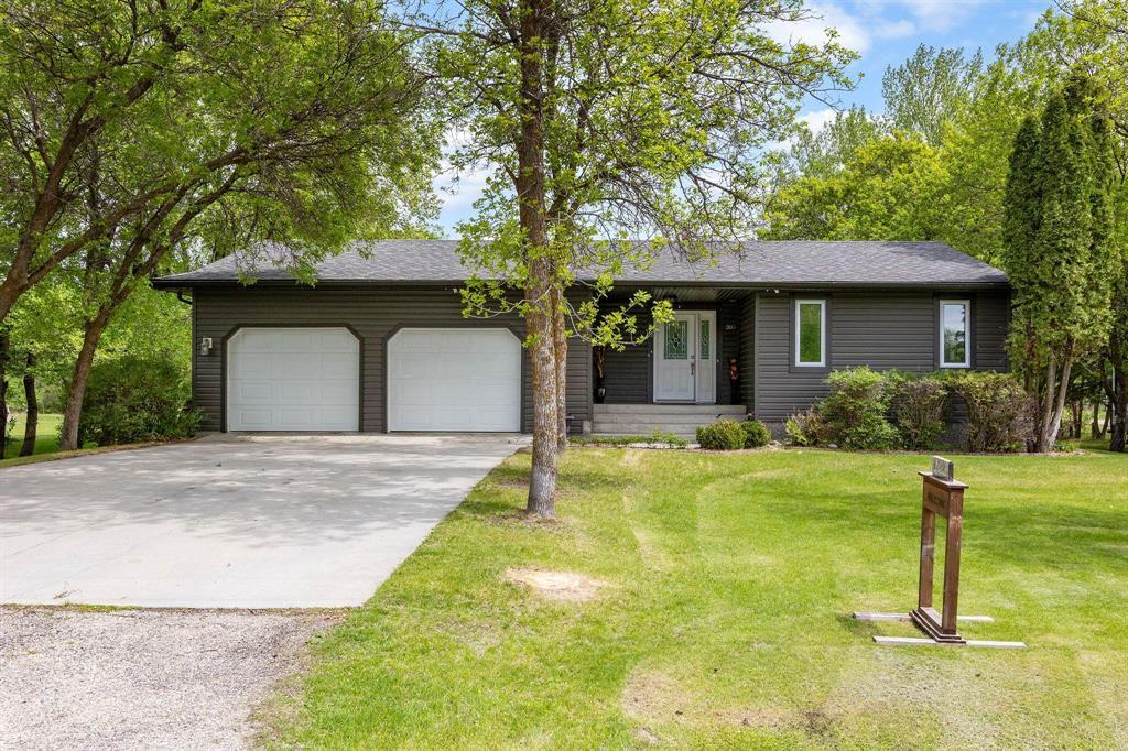 Property Photo: 203 Park Street MB R0A 2K0