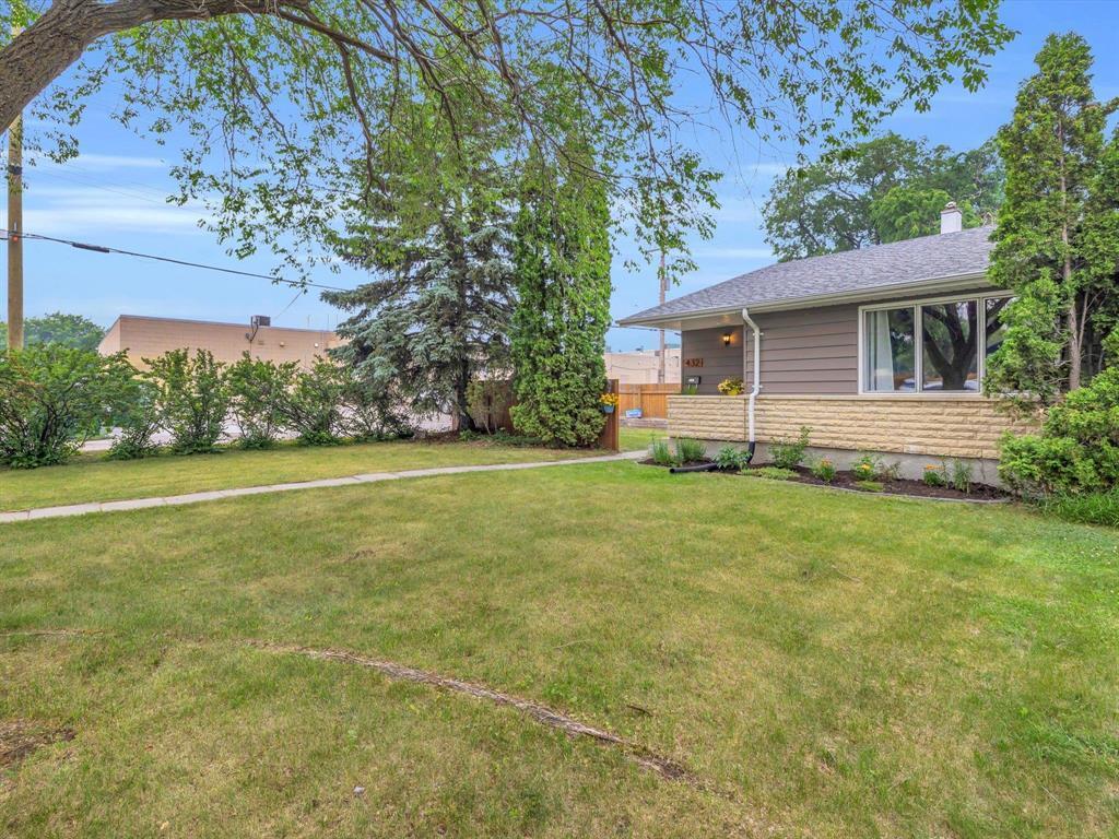 Photo de la propriété:  432 Hillary Crescent  MB R2Y 0Y7 