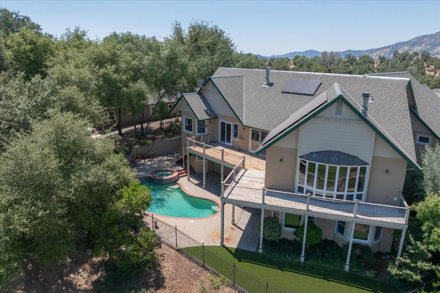 Property Photo: 643 Miwuk Way CA 95222