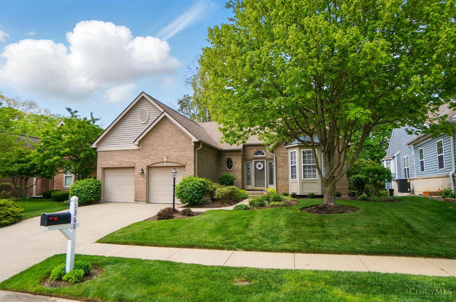 Property Photo: 1368 Shawnee Run Drive OH 45039