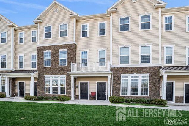 1515 NE Hudson Cir Circle 1515  Highland Park NJ 08904 photo