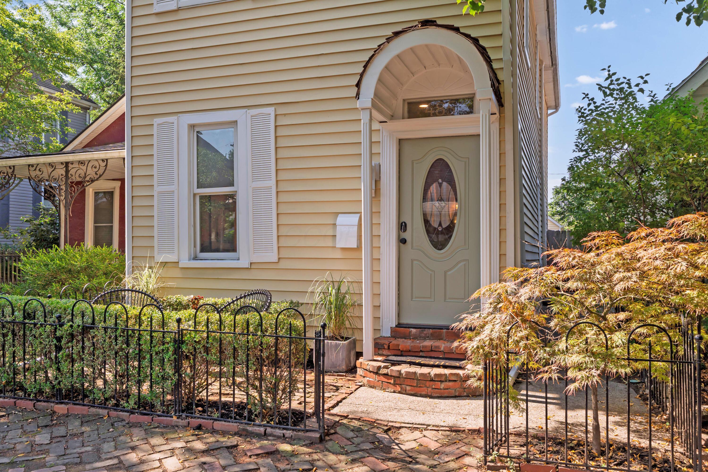 Property Photo: 485 E Sycamore Street OH 43206