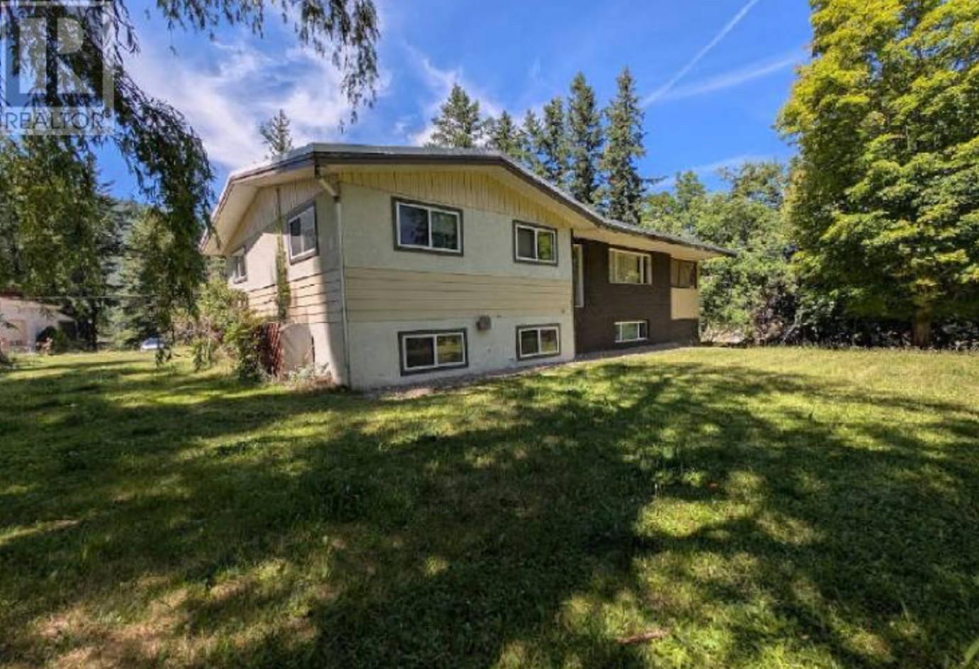 Photo de la propriété: 431 50 Street Northwest BC V1E 3B1