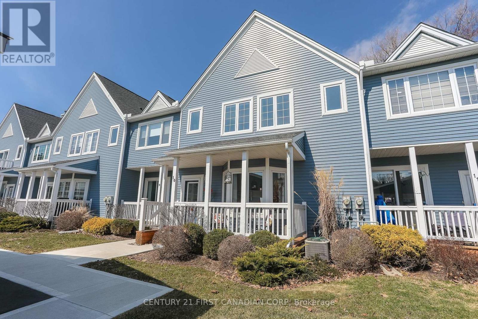 Property Photo:  374 Front Street 10  ON N5L 1E9 
