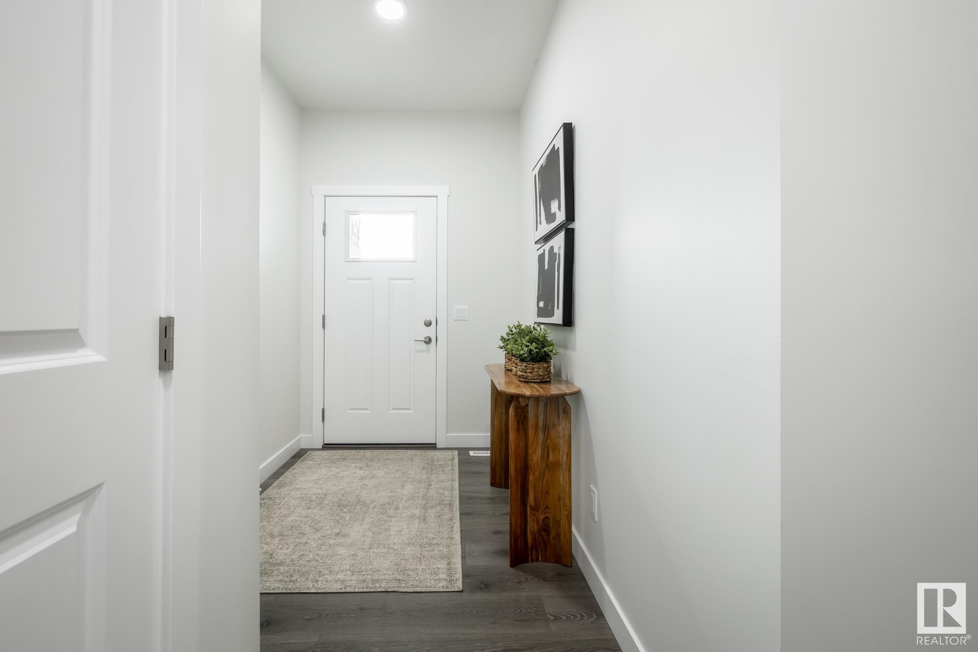 Property Photo: 423 26 Street SW AB T6X 3H9