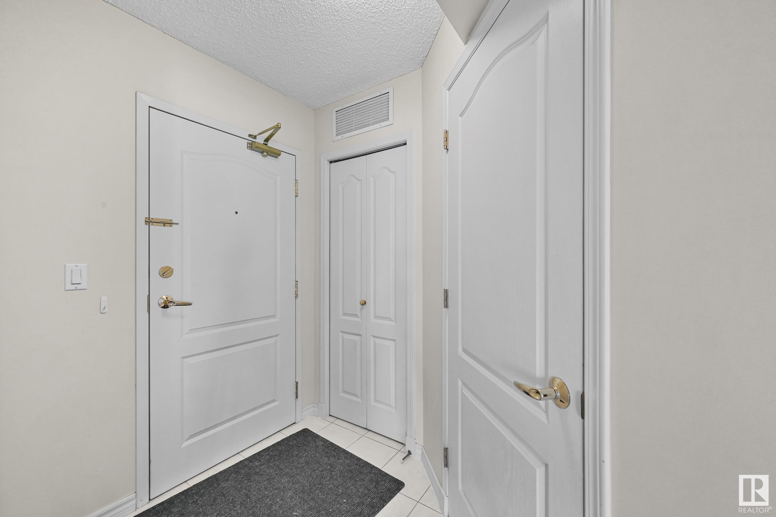 Photo de la propriété: 10909 103 Avenue NW 508 AB T5K 2W9