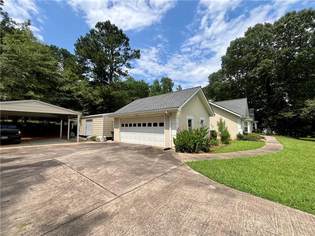 Property Photo: 10 Carriage Gate Drive GA 30277