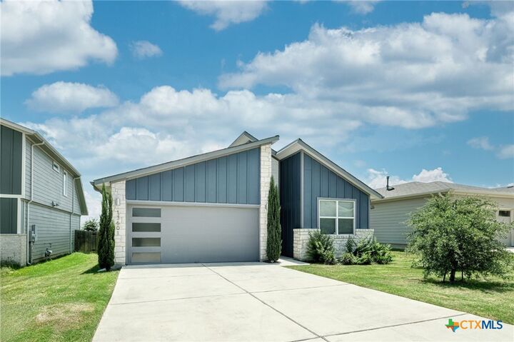 Property Photo:  13601 Baileyfield Drive  TX 78660 