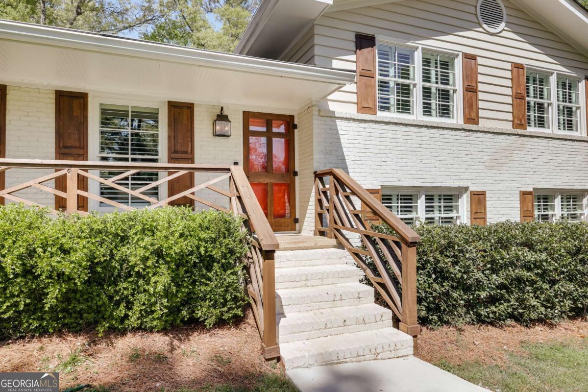 Property Photo: 335 Duncan Springs Road GA 30606