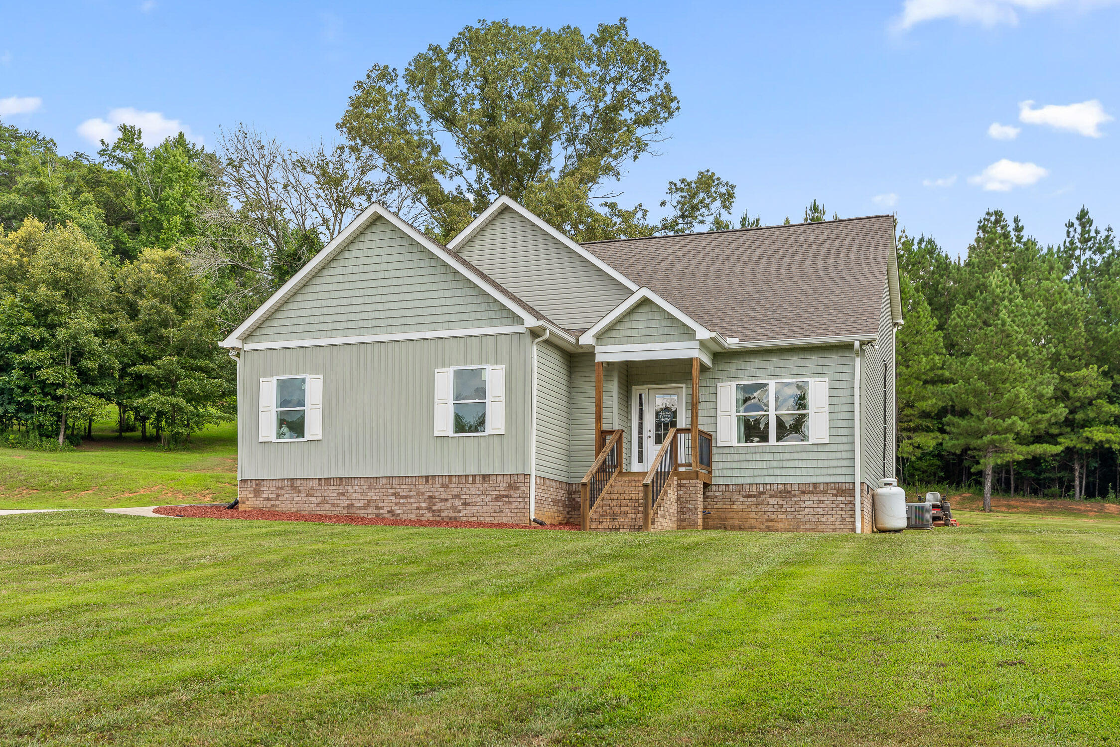 185 Bell Lake Drive  Trenton GA 30752 photo