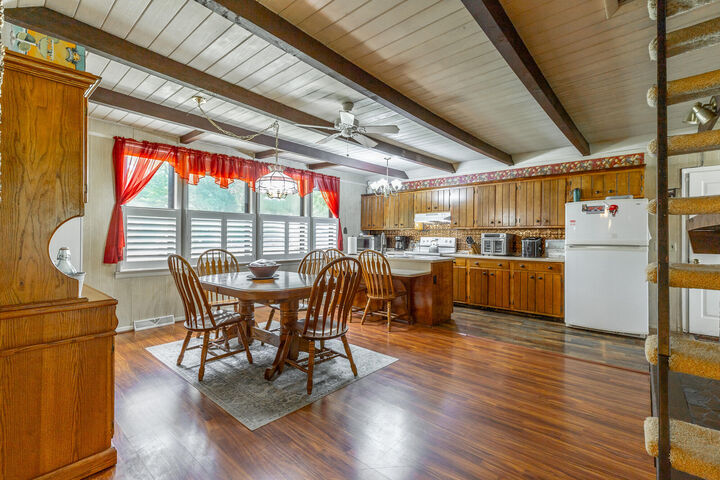 Property Photo:  515 Hancock Road  TN 37347 