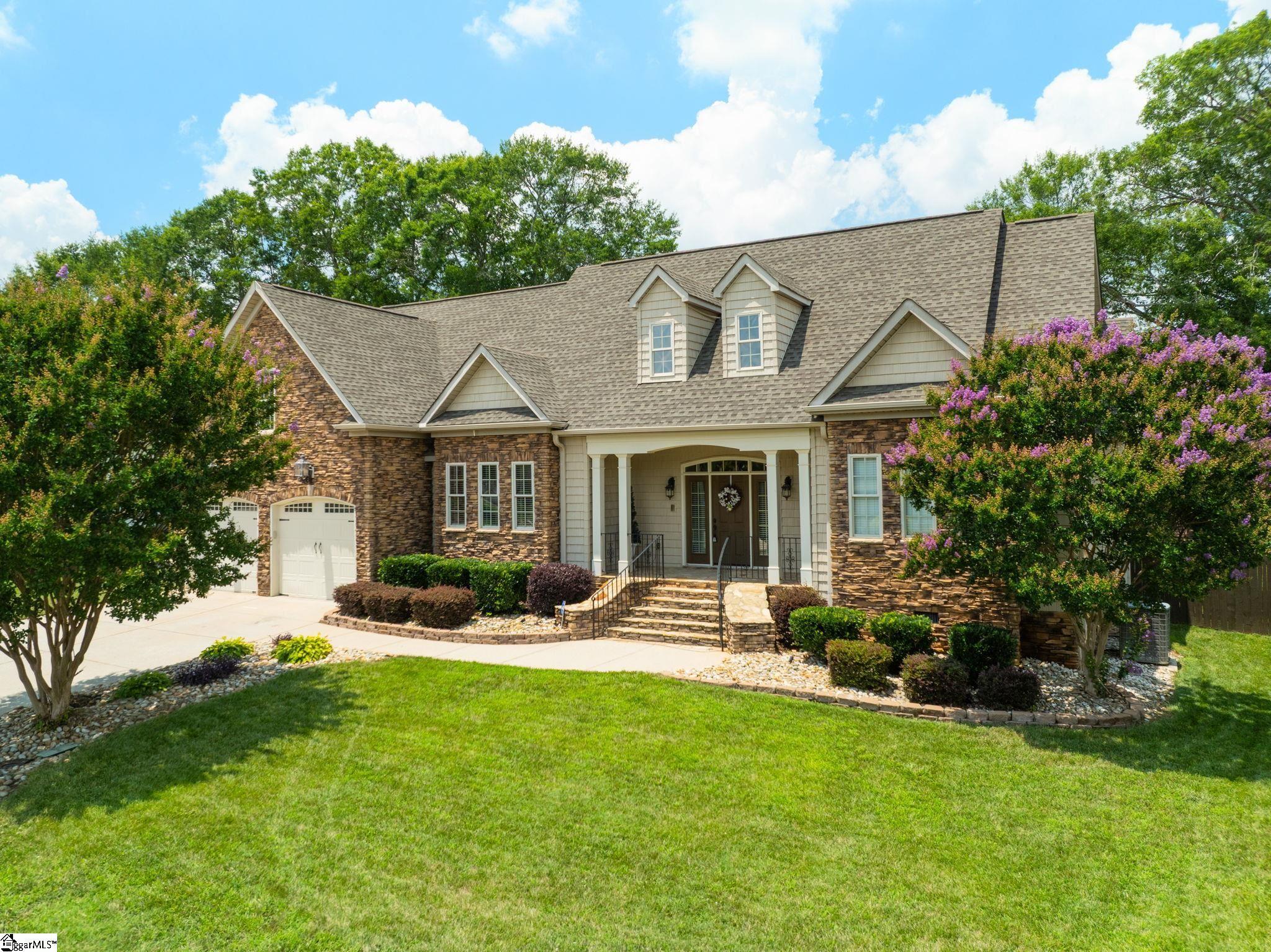 Property Photo: 309 Whisper Walk Way SC 29644