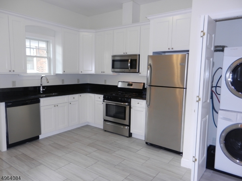 Property Photo:  802 South Ave West 2A  NJ 07090 