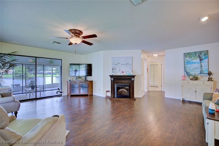 Property Photo:  2407 Par Road  FL 33872 