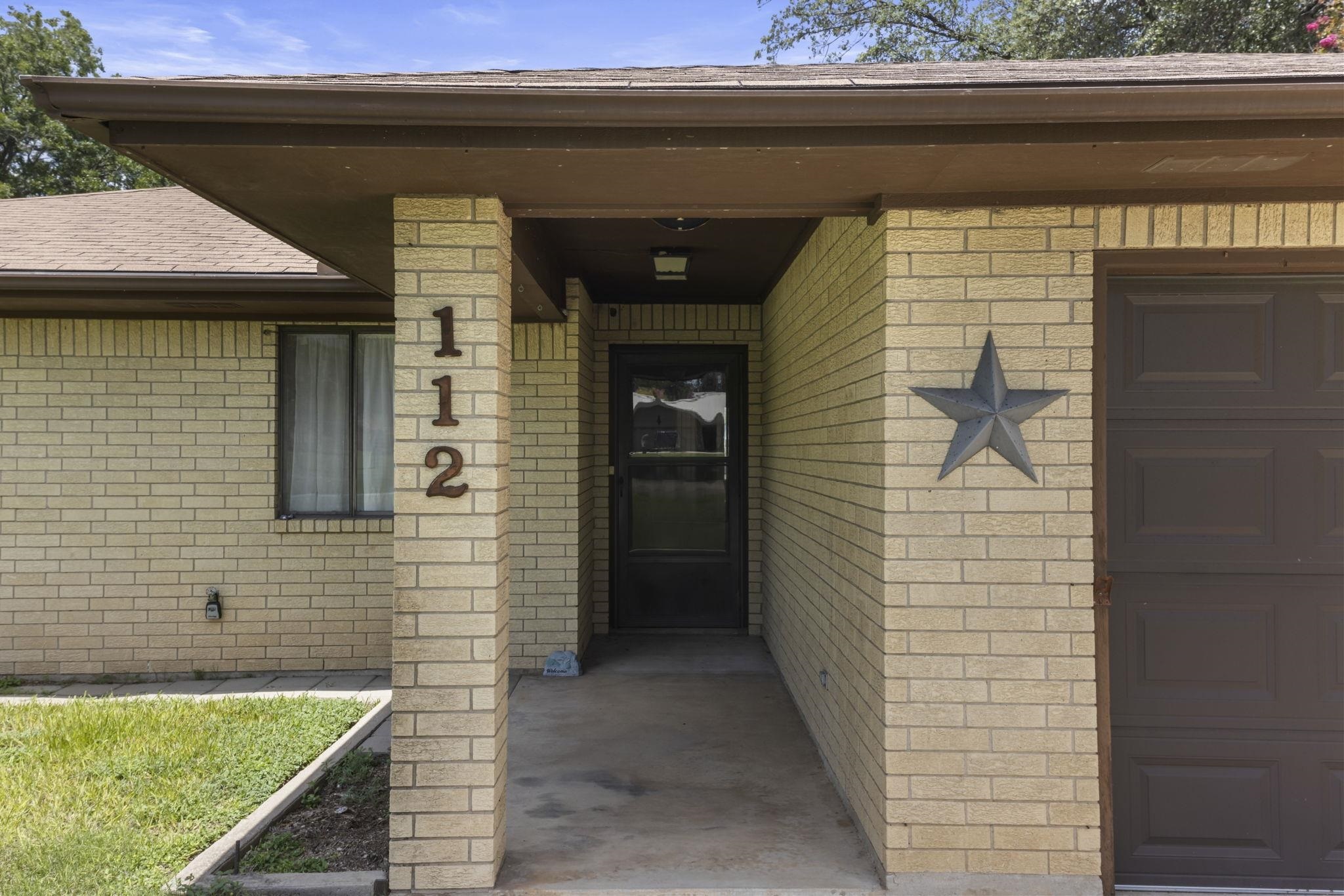 Property Photo: 112 Mesquite TX 78639