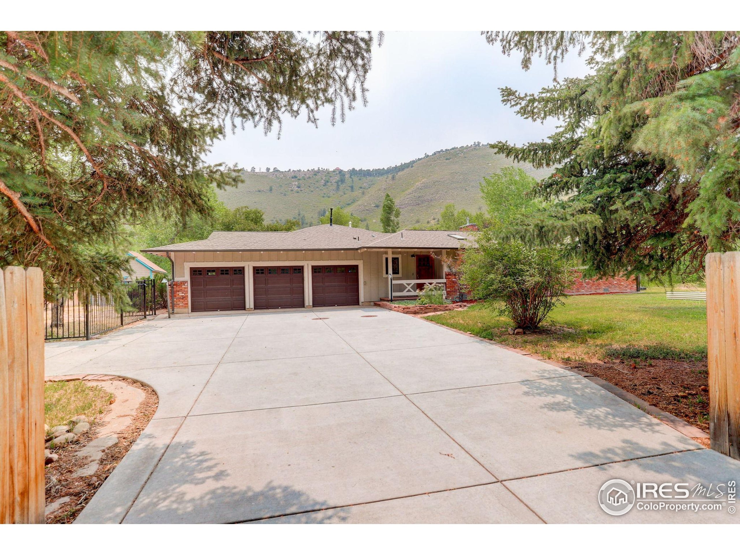 Property Photo: 31820 S Saint Vrain Dr CO 80540