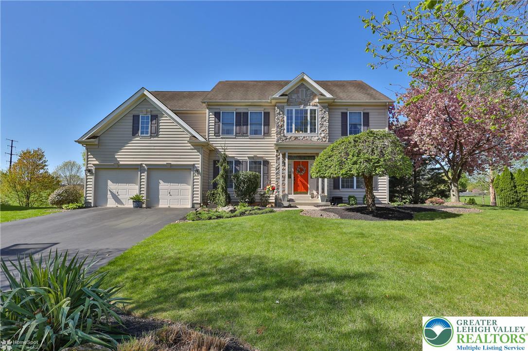 Property Photo:  5327 Greenbriar Drive  PA 18017 