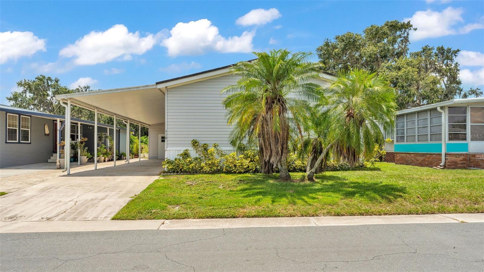 Property Photo: 510 Cassandra Lane FL 33809