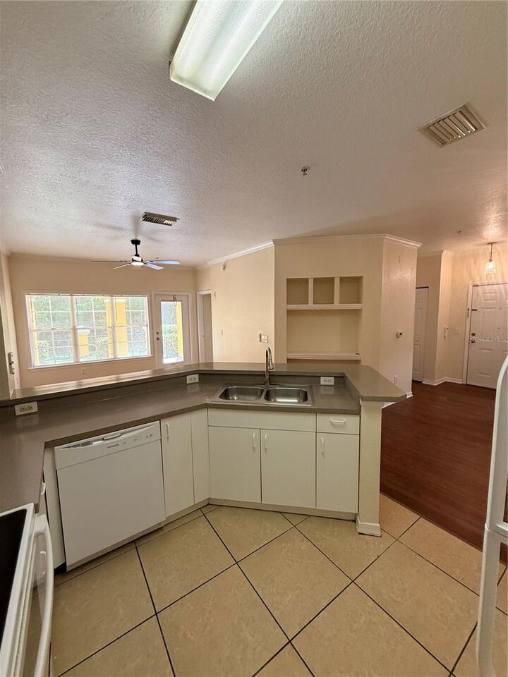 Property Photo:  3593 Conroy Road 416  FL 32839 