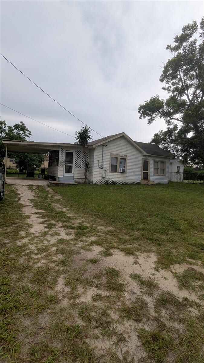 Property Photo: 1102 W 13th Street FL 33805