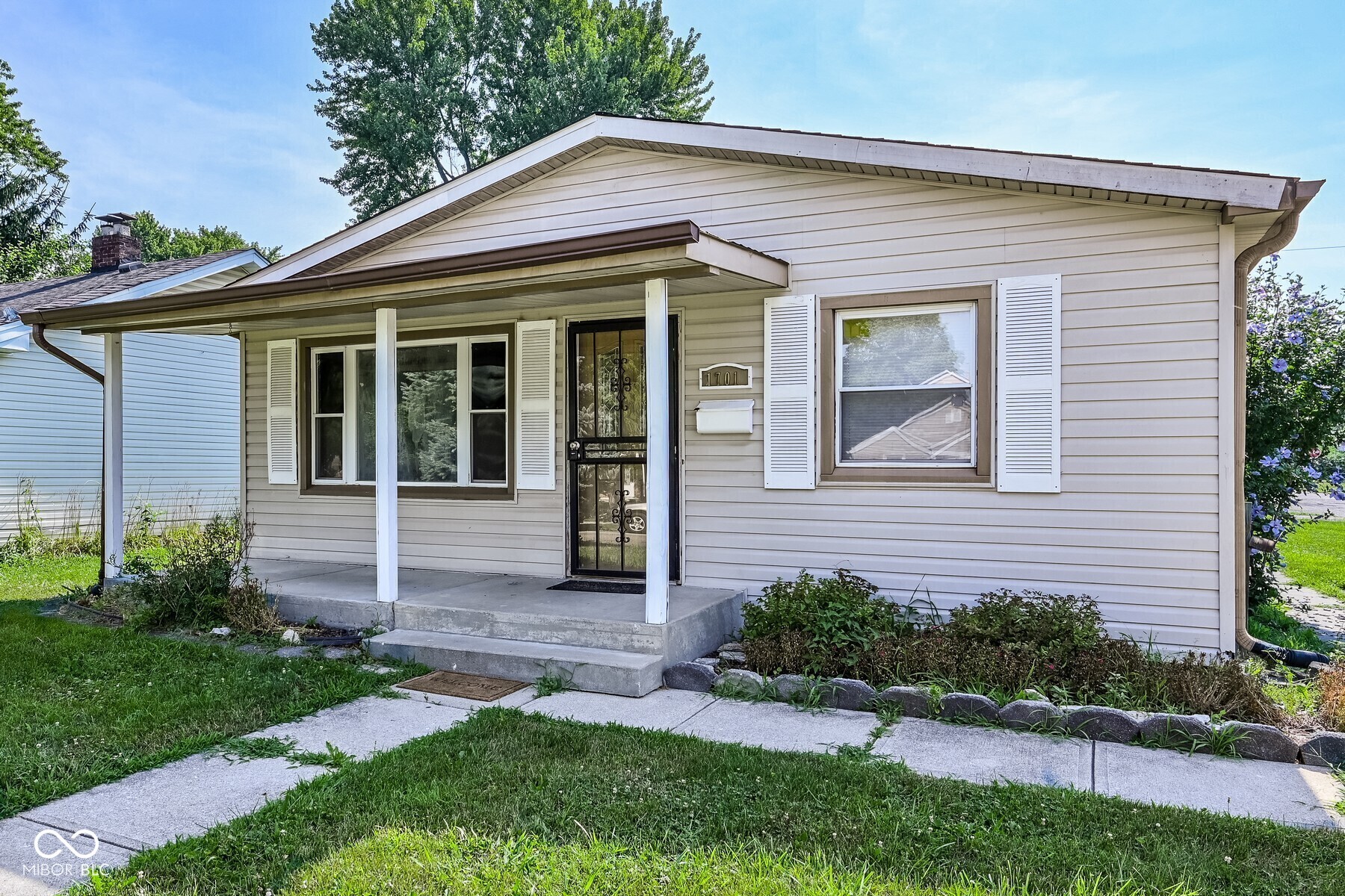Property Photo: 1701 N Gladstone Avenue IN 46218