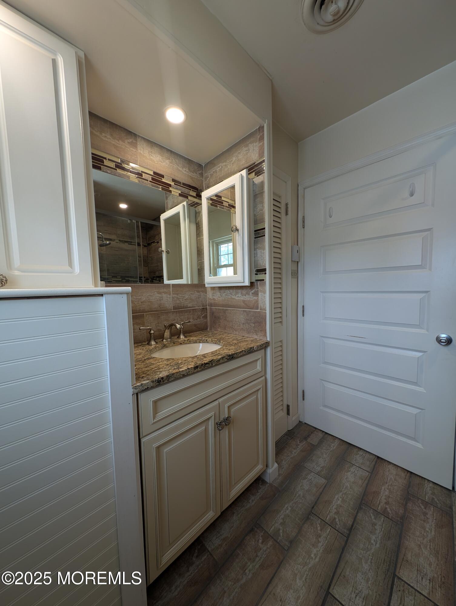 Property Photo: 44J Cambridge Court 2010 NJ 08701