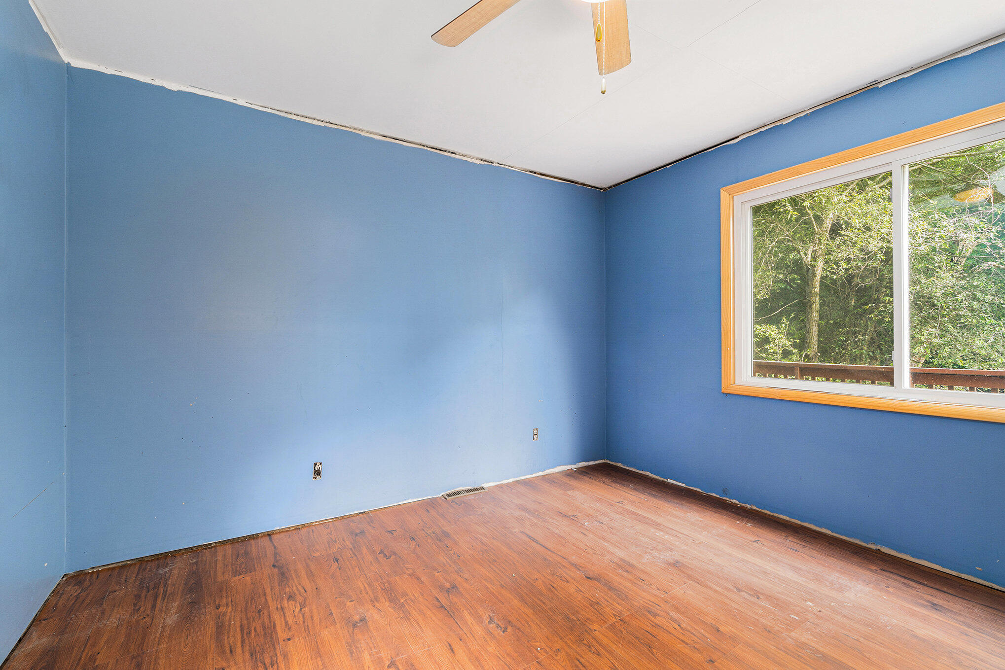 Property Photo: 808 Riverside Street MI 48809