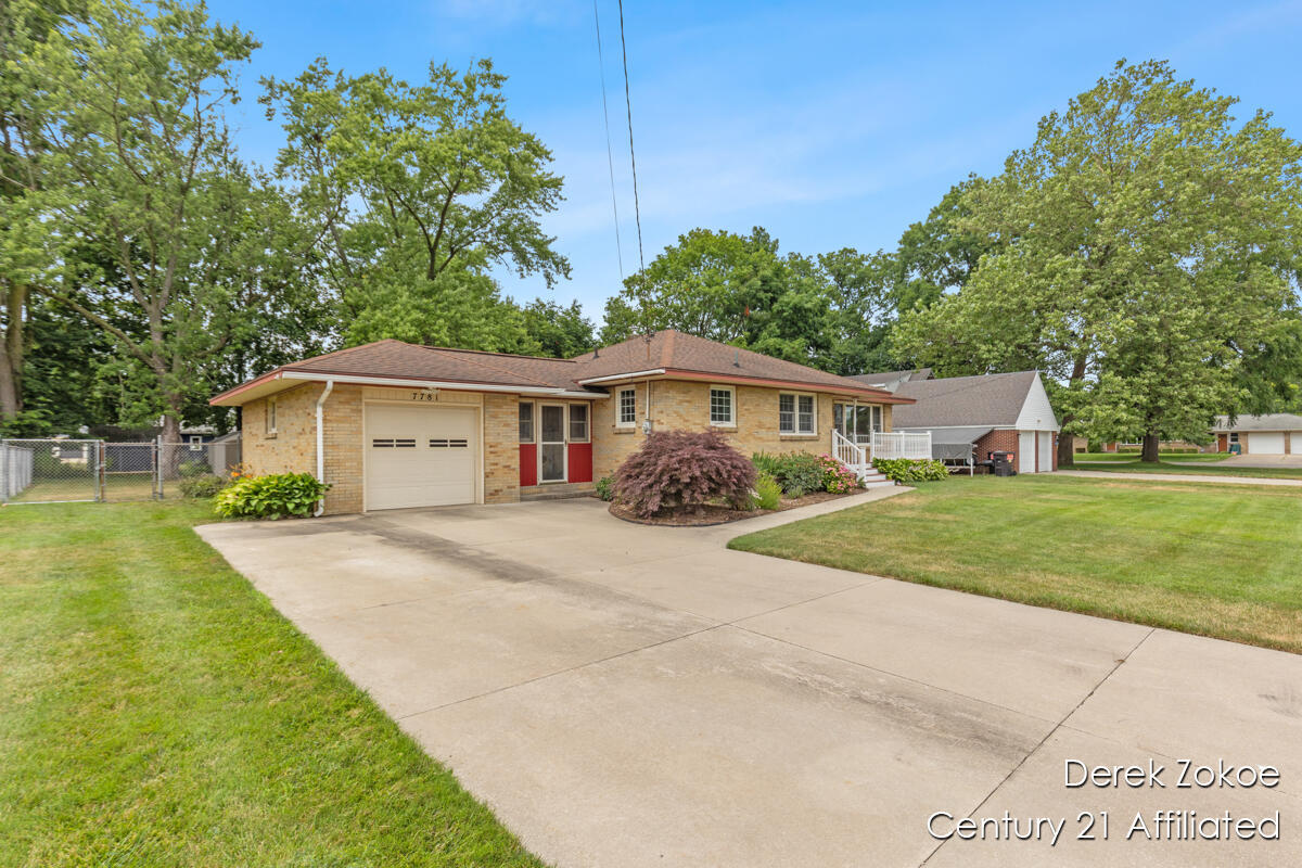 Property Photo: 7781 Hickory Avenue MI 49428