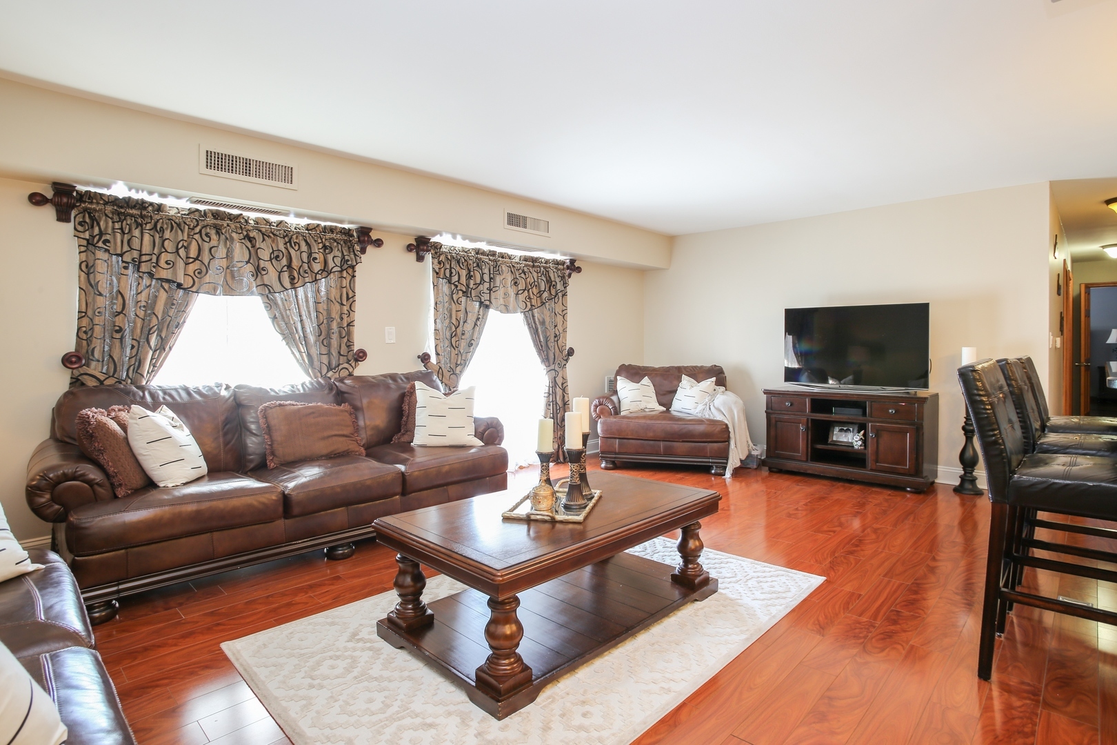 Property Photo: 1415 E Central Road 219C IL 60005