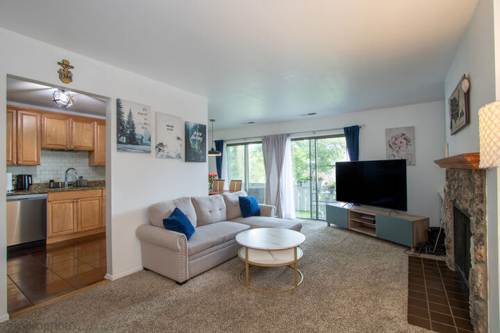 Property Photo:  1418 Seven Pines Road C2  IL 60193 
