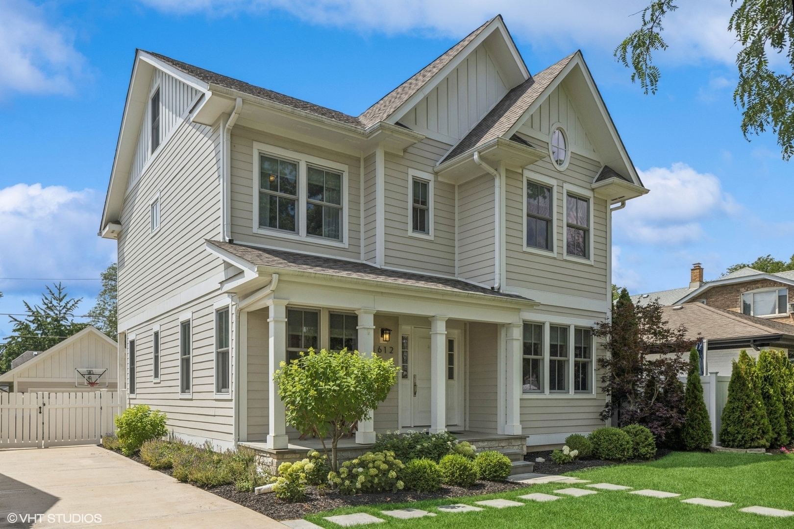 Property Photo:  4612 Franklin Avenue  IL 60558 