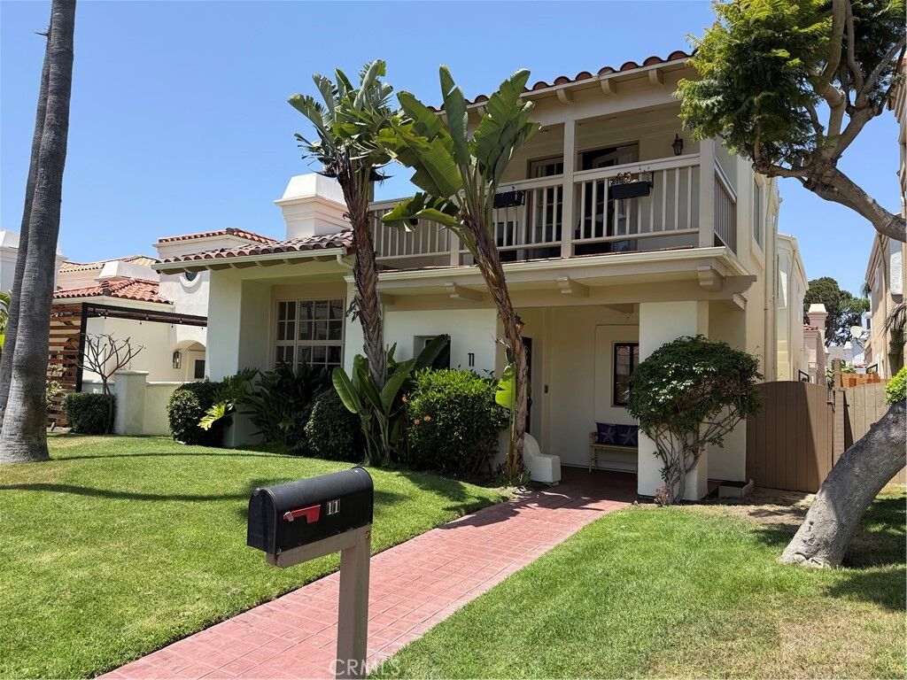Property Photo: 11 Arbolado Court CA 90266