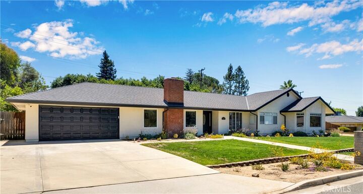 Property Photo:  406 Eucalyptus Drive  CA 92373