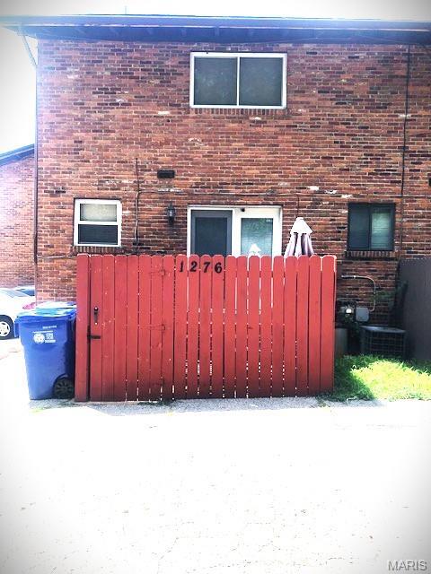 Property Photo: 1276 N And South Road N MO 63130