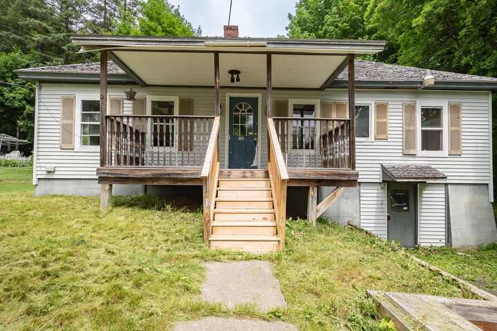 Property Photo:  180 Lawrence Street  ME 04426 