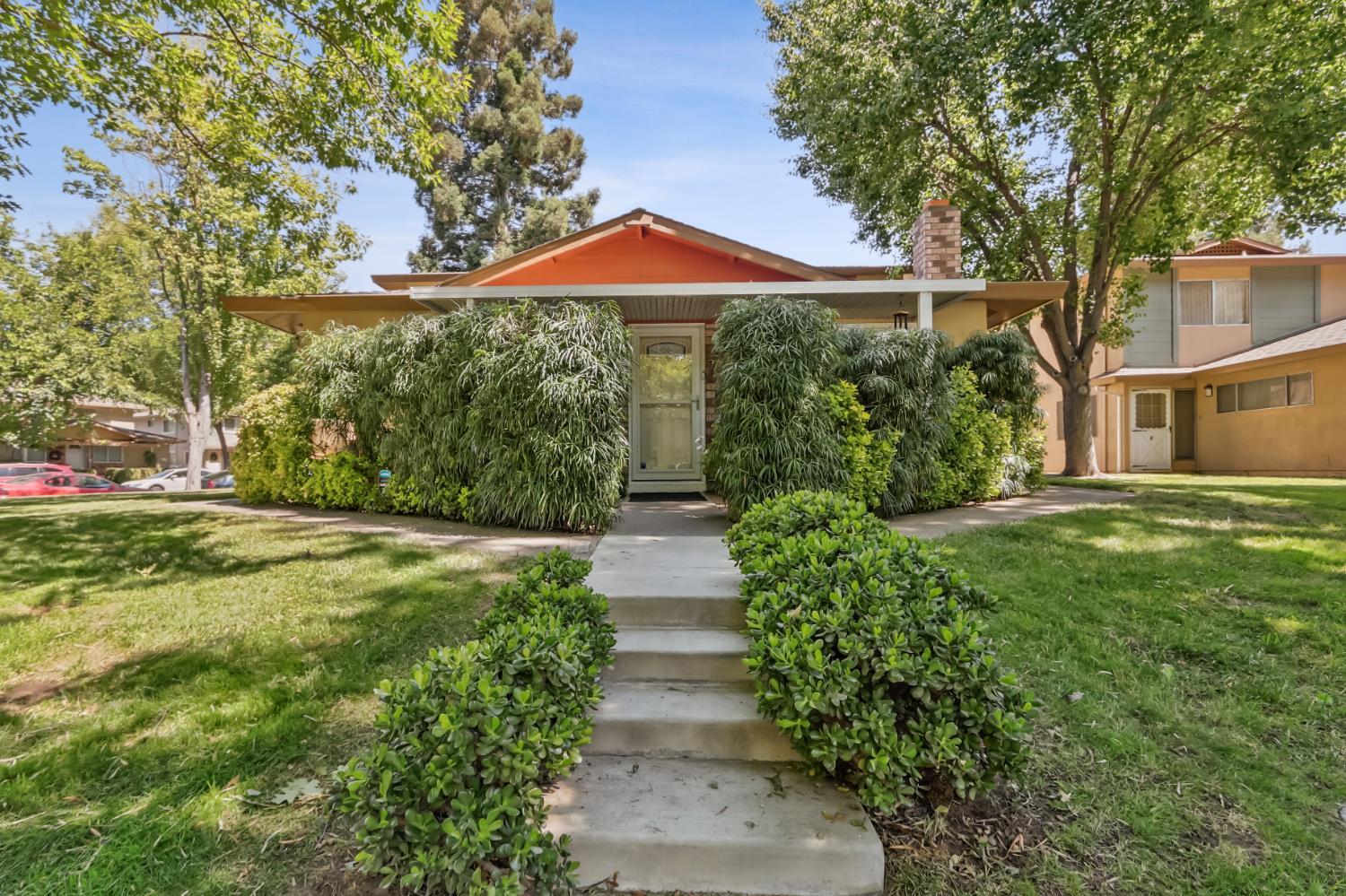 Property Photo: 5136 Connecticut Drive 1 CA 95841