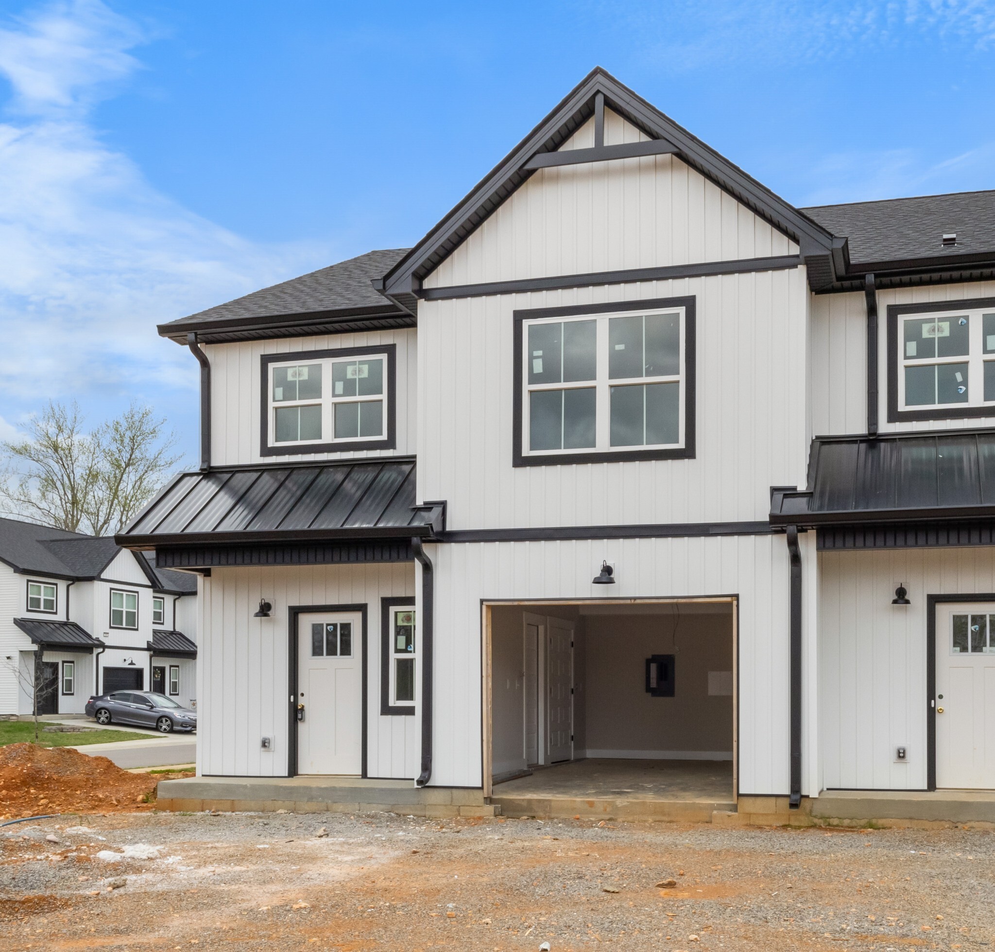 Property Photo: 166 Sango Dr Bldg 5 41 TN 37043