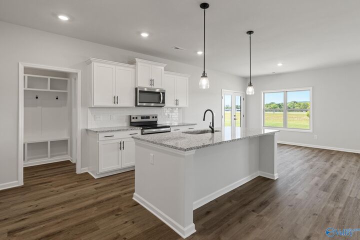 Property Photo:  171 Flintridge Drive  AL 35749 