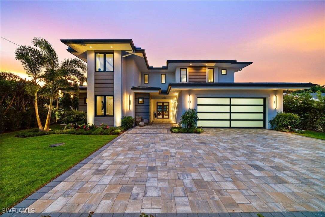 1261 13th Avenue N  Naples FL 34102 photo