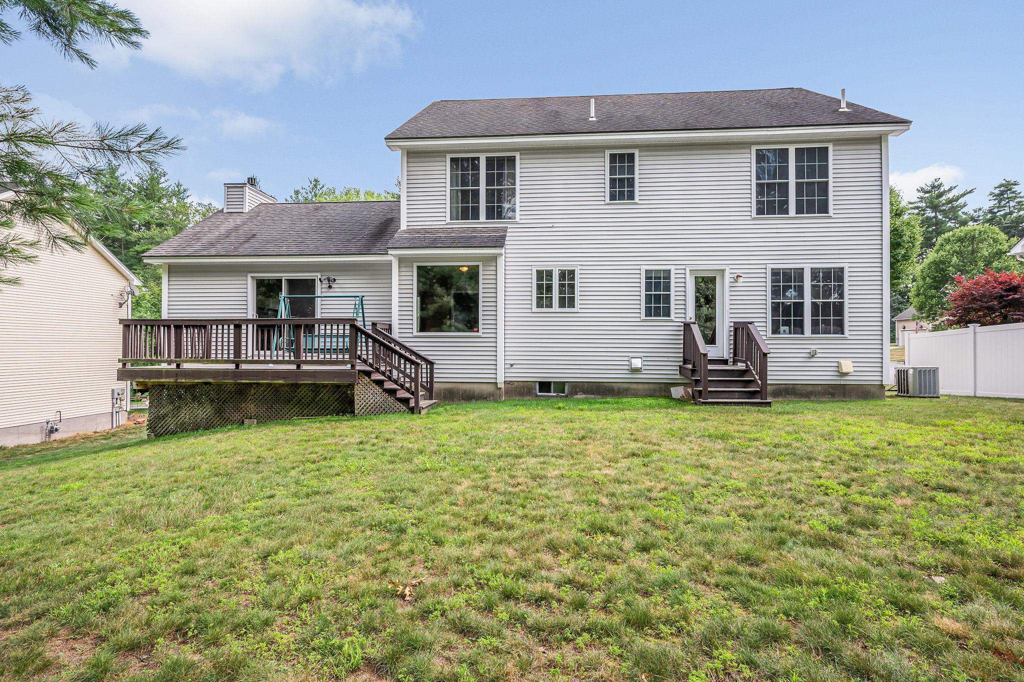 Property Photo: 12 Hibiscus Way NH 03062