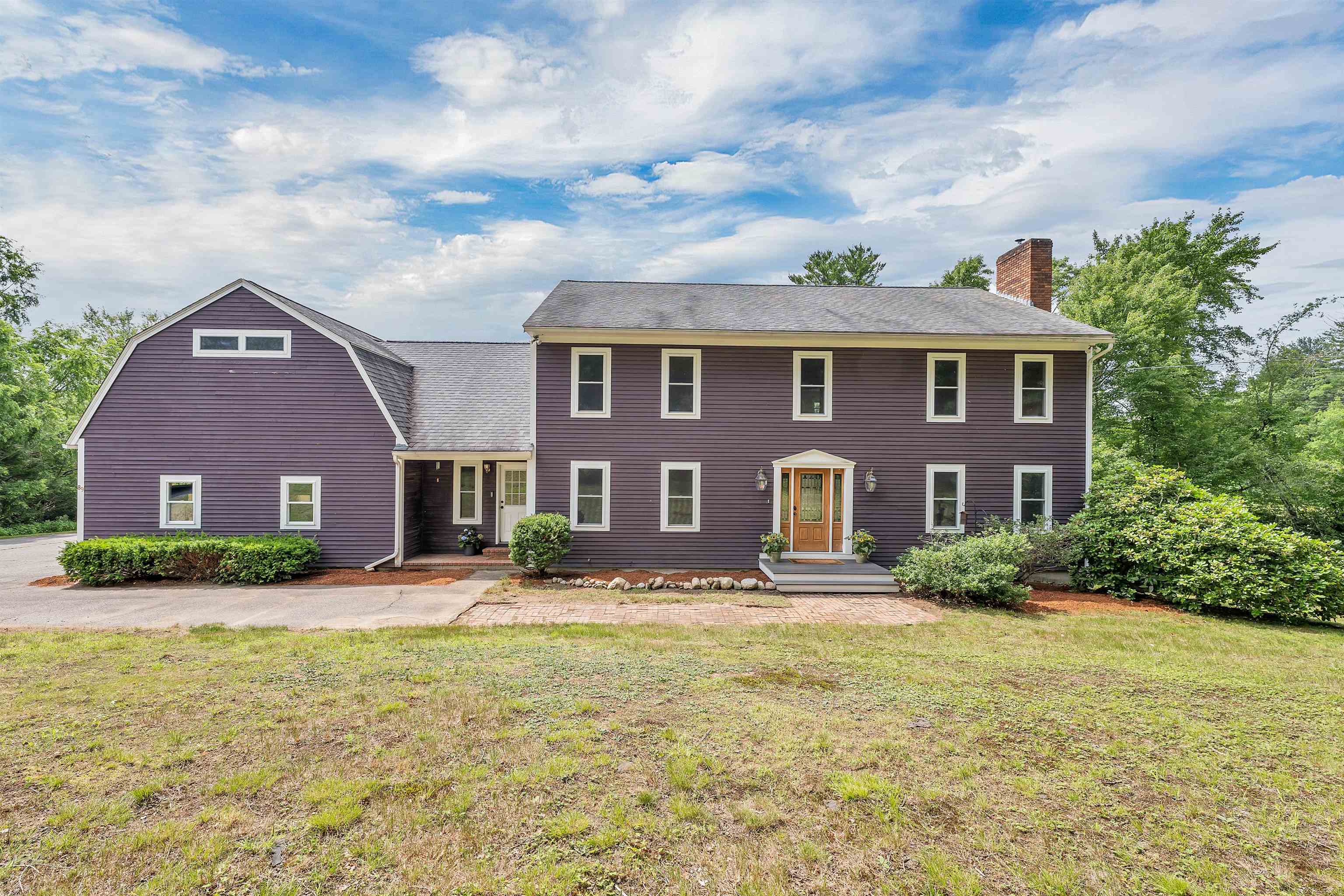 Property Photo: 89 Kendall Pond Road NH 03087