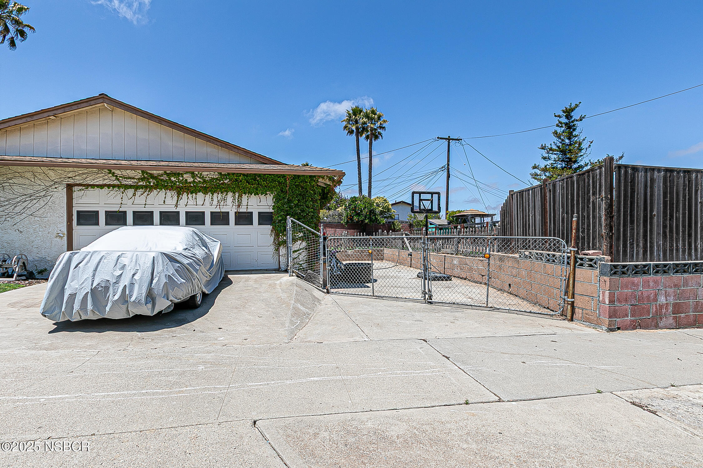 Property Photo:  271 Ross Lane  CA 93455 