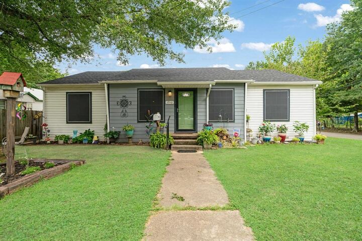 1910 E Polk Street  Paris TX 75460 photo