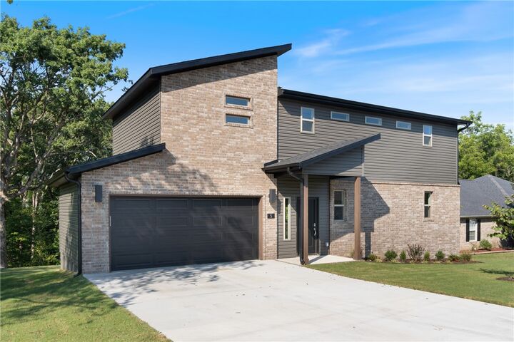 Property Photo: 5 Hebrides Lane AR 72715