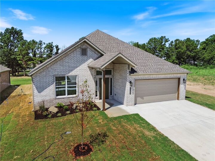 Property Photo:  2308 Lexington Street  AR 72761 