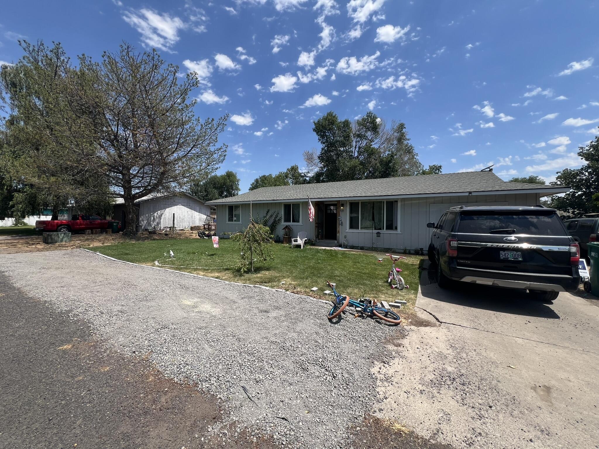 Property Photo: 3020 Clearbrook Place OR 97632
