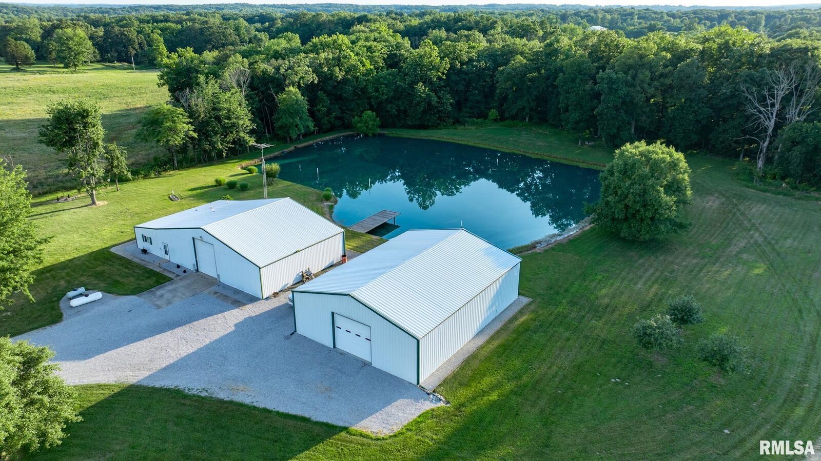 Property Photo: 23490 E Maple Road IL 62814