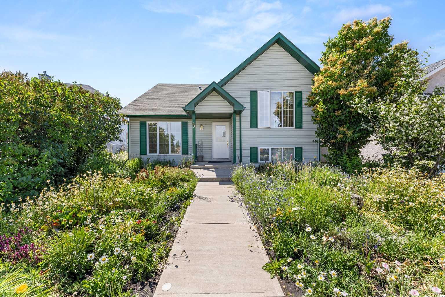Property Photo: 23 Sierra Road AB T4H 1X2